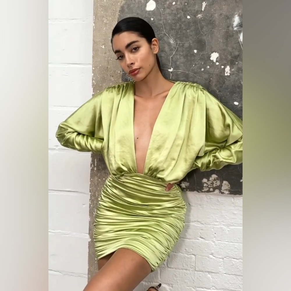 MIMII LONDON SATIN GREEN MINI ROUCHED LONG SLEEVE WOMENS XS